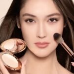 Charlotte Tilbury AIRBRUSH FLAWLESS FINISH POWDER(MINI) - Image 4
